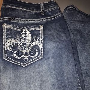 New Directions Capri Fleur De Lis Pocket Bling 24W